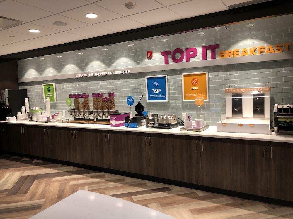 Tru By Hilton Edmonton Windermere Ngoại thất bức ảnh