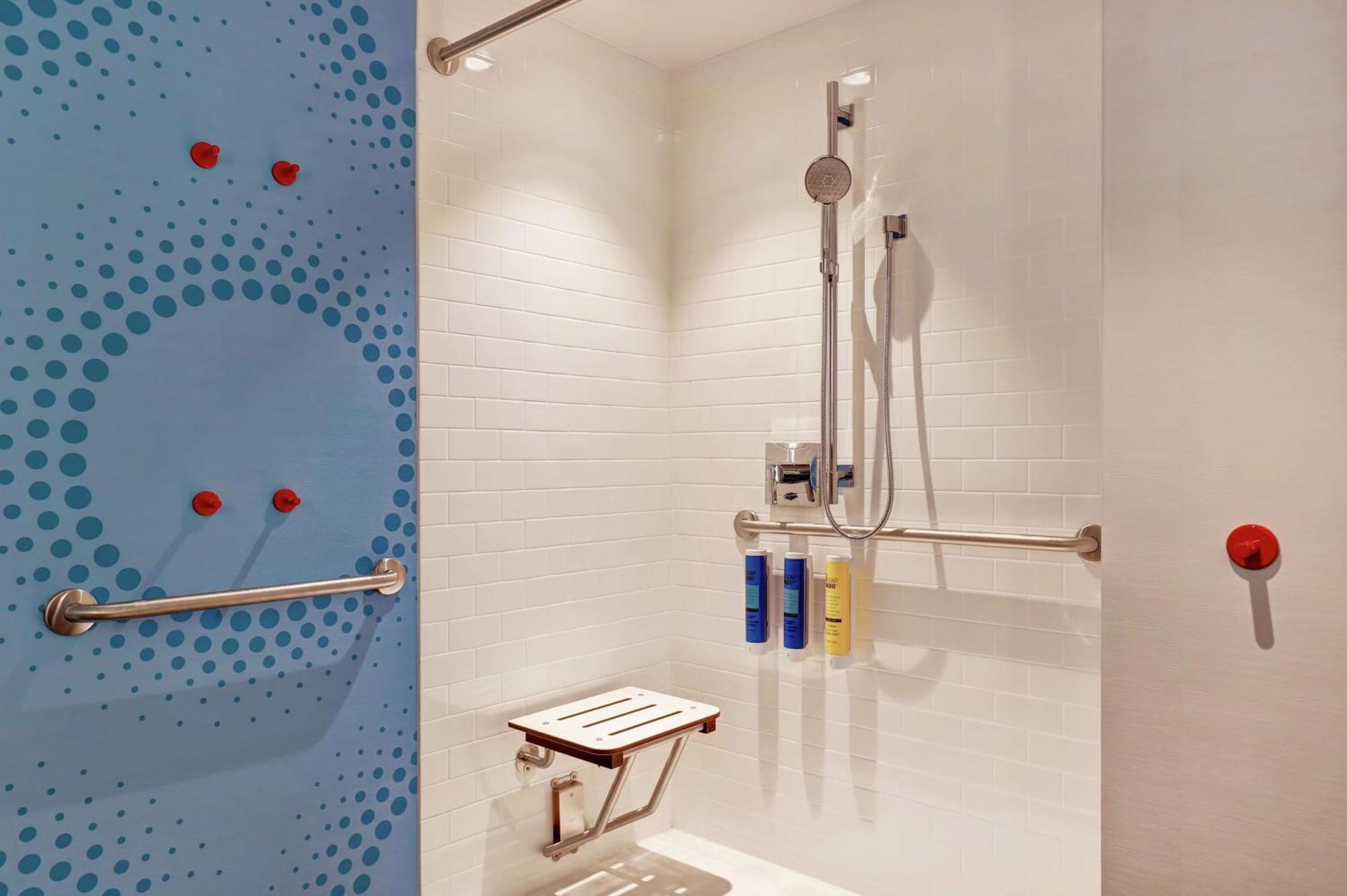 Tru By Hilton Edmonton Windermere Ngoại thất bức ảnh