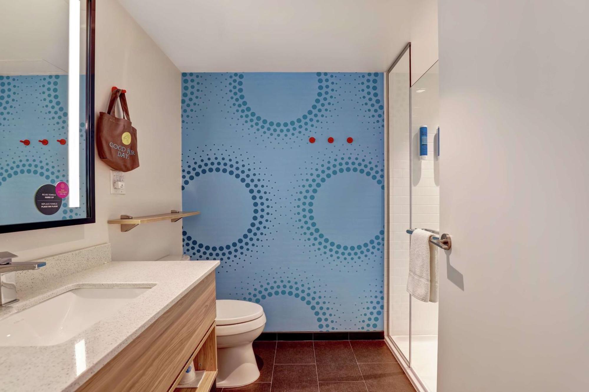 Tru By Hilton Edmonton Windermere Ngoại thất bức ảnh